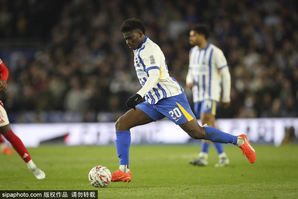 巴拉圭甲组联赛_6.665亿镑巴拉圭甲组联赛!曼联营收创纪录 冬窗有钱追巴莱巴补强中场