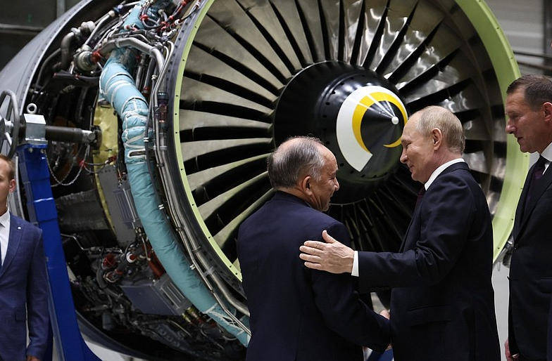 皇冠信用網登3代理_俄罗斯副总理:计划向中国飞机提供重型发动机