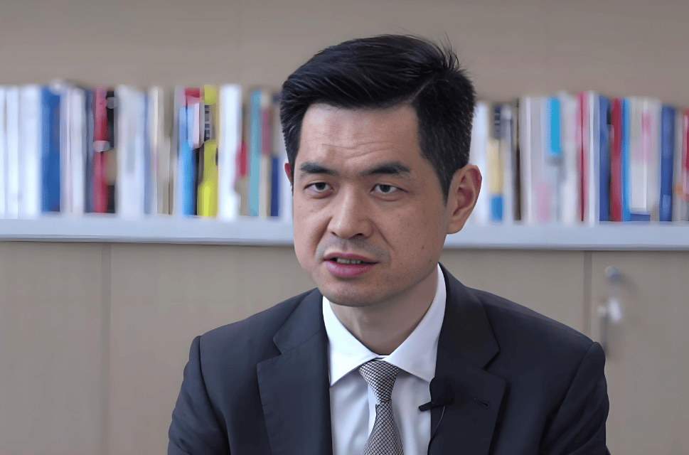 如何申请皇冠信用网会员_养老金城乡差距最高达15倍如何申请皇冠信用网会员,专家:建议将农民养老金涨到1000元/月!