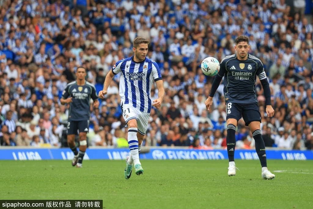 皇冠登3管理出租_皇马惨败马竞：三名球员被点名批评皇冠登3管理出租，阿隆索战术遭质疑