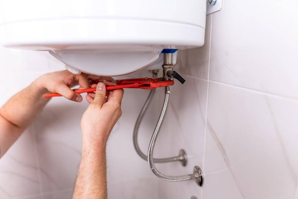 皇冠信用盘足球代理
_男子将热水器钢管通电致妻子洗澡时触电身亡 皇冠信用盘足球代理
，14岁女儿致信法院为父求情 终被判无期，判决书体现“司法温度”