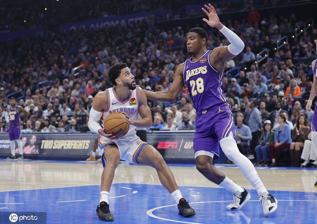 hga035会员注册
_SGA三节30+9东契奇19+7+7 湖人半场被打花惨败雷霆