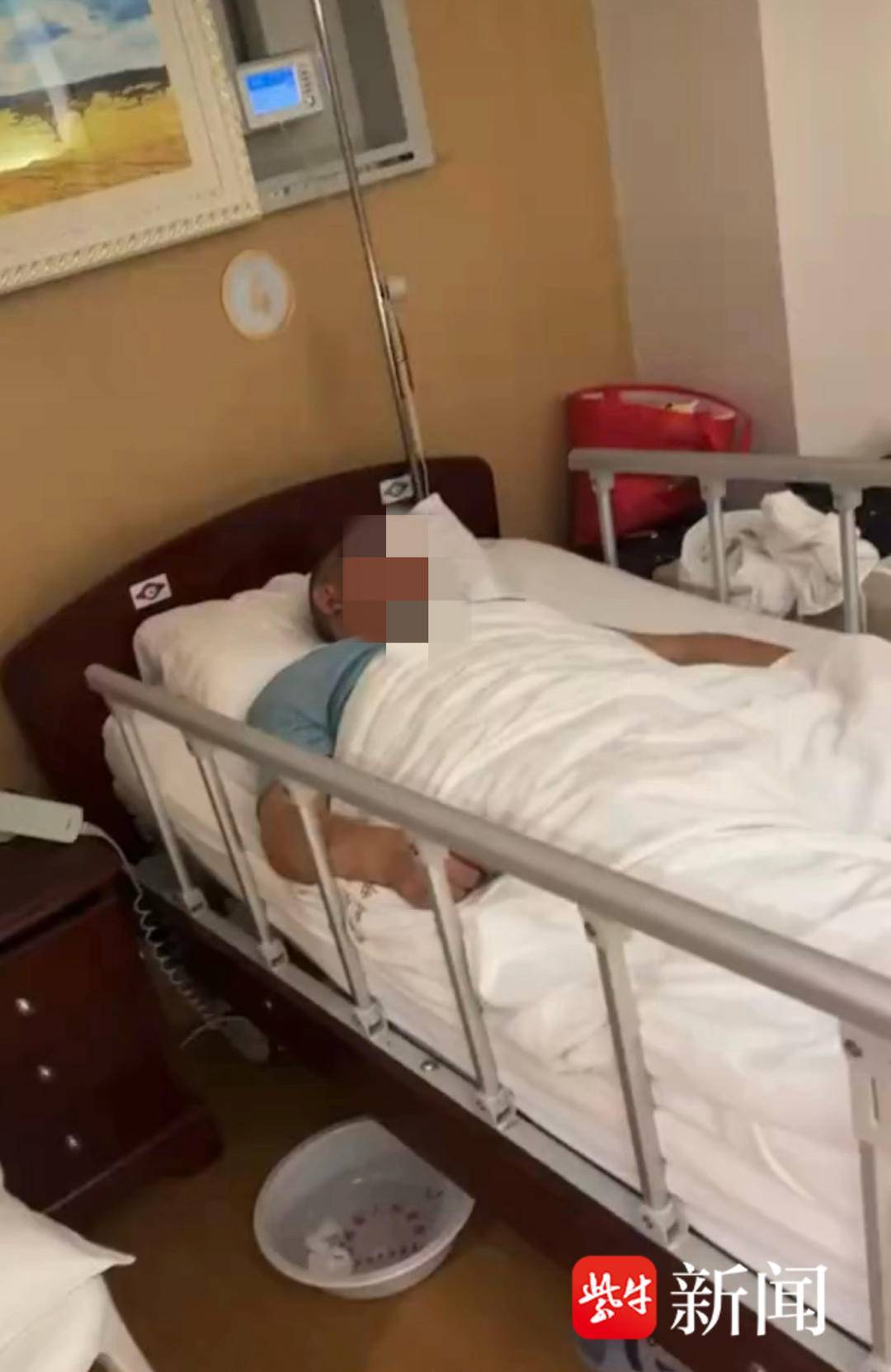 排球
_紫牛头条|男子取款170万在银行门口遭抢劫致重伤排球
,当事人认为银行保安未帮忙应担责