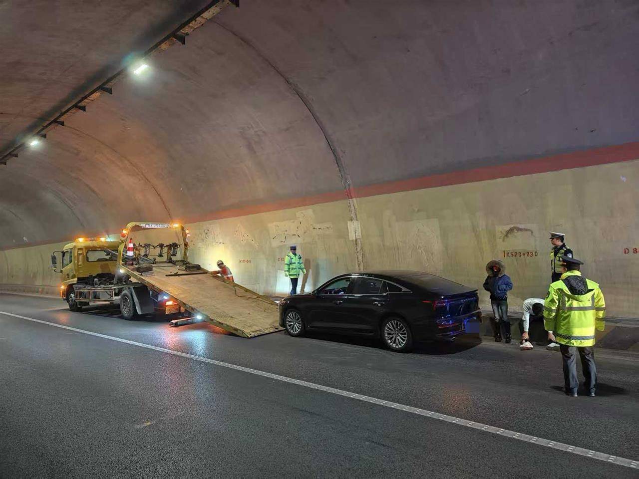 世界杯皇冠信用开户_高速狂奔490公里司机退车退款并获赔世界杯皇冠信用开户,回应“自导自演”质疑:没谁敢这样玩命,会公布调查结果