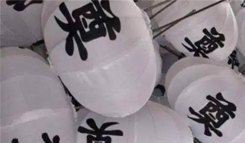 hga050皇冠手机登入_江苏女子称奶奶去世公司不批假还被逼离职hga050皇冠手机登入，公司法人回应：“上班摸鱼，害群之马！”