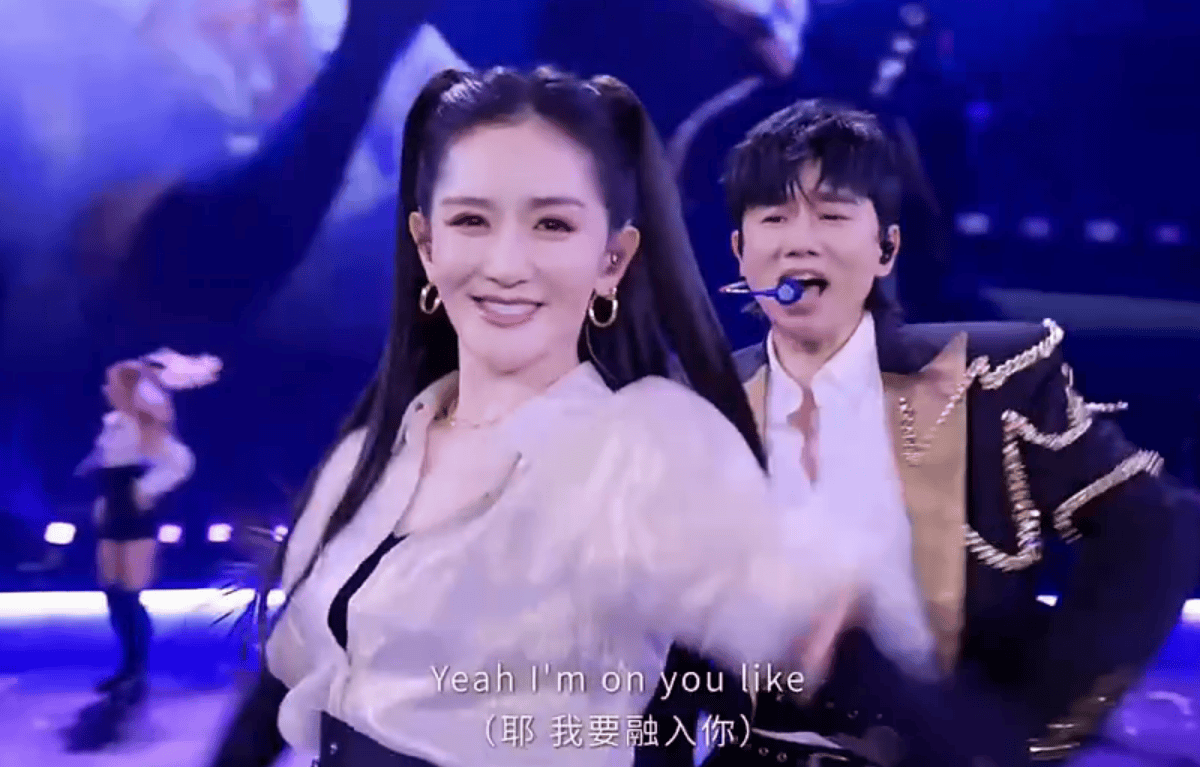 皇冠信用网代理_谢娜回应李维嘉在跨年晚会上哭皇冠信用网代理了:好友的想念和牵挂好温暖