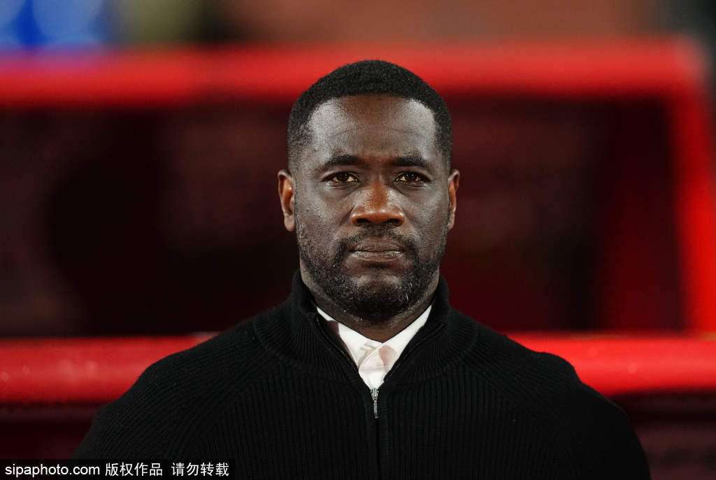 皇冠信用网开户_火线回归！姆伯莫和阿玛德出局皇冠信用网开户，曼联迎两大主力回归备战曼市德比