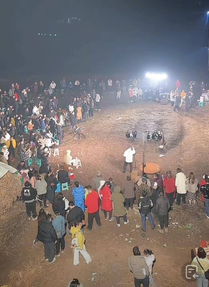 皇冠账号注册_重庆一女子不会杀猪网上求助皇冠账号注册，上千网友驱车来帮忙，10万人在线围观！村干部：宰了5头猪吃流水席