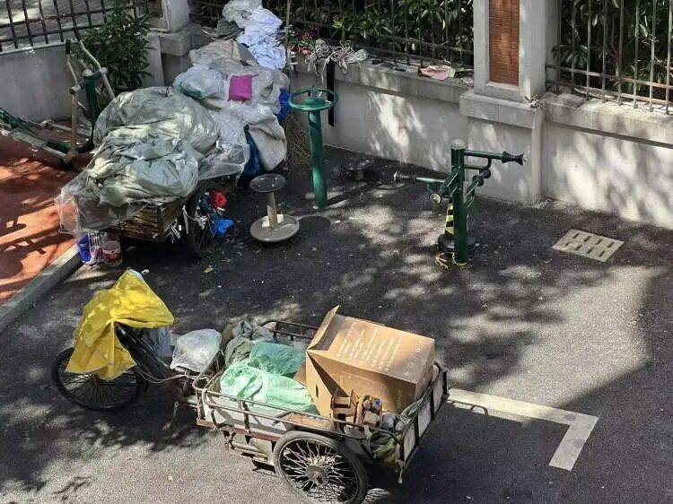 皇冠信用网会员账号_上海一对夫妻让小区居民不堪其扰！“十余年了皇冠信用网会员账号，这种苦日子看不到尽头”
